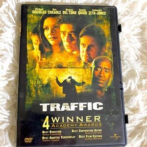 TRAFFIC DVD Michael Douglas Catherine Zeta Jones Benicia Del Toro GUC